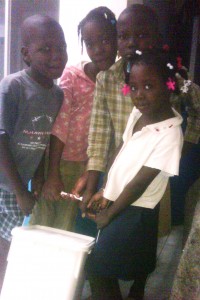 Nous vous remercions pour votre lait - Ecole de Sophie Haiti Avril 2012